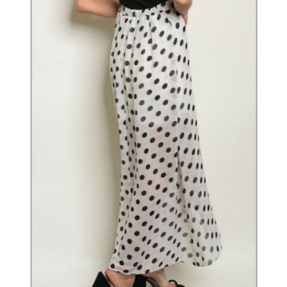 NWT Polka Dot Chiffon Overlay Tulip Maxi Skirt - Picture 3 of 3